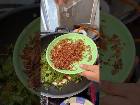 Crispy onion 🧅 🧅🧅#shorts #youtubeshorts #recipe #crispyonion #ytshorts #cooking