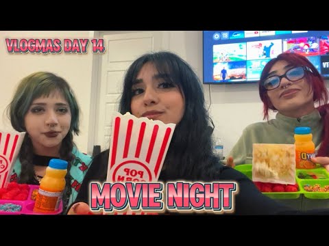 Cozy Christmas Movie Night 🎥 | VLOGMAS DAY 14🍿