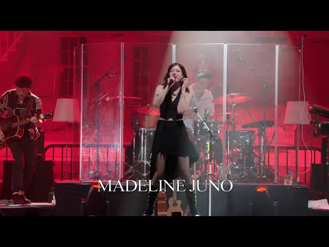 Madeline Juno - Lovesong (Live | Nur Zu Besuch Tour @Huxley's Berlin)