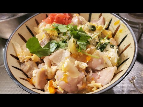 魔神流、ふわとろ親子丼　～とろりと香る卵と鶏のダンス～