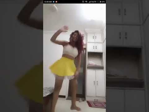 awsome dance by girls in bollywood song