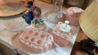 Amazing Finds at Auntie’s Antique Mall in   Northeast Ohio!  Tons of Vintage Glass!  Fenton! Pyrex!