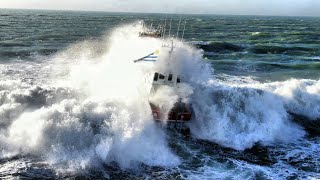 Sea trials of the Interceptor 48 Pilot 'Belgrano' by Safehaven Marine.