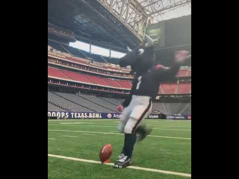 NFL Mascot Toro Trickshot Try Saying That Ten Times Fast