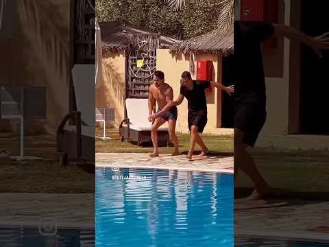 Bade Miyan got cheated by Chhote Miyan #fun #akshaykumar #tigershroff #swimming #shorts #reels #film