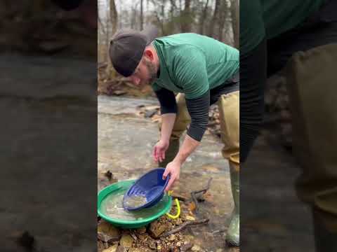 Gold Prospecting Bedrock with a Gold Dredge/ highbanker