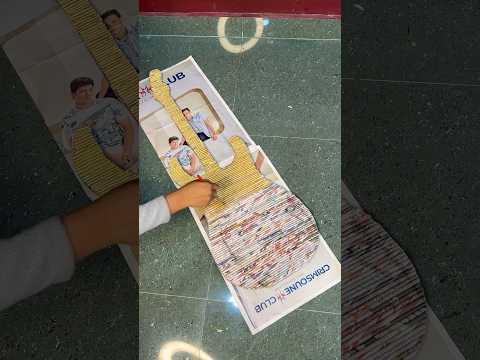 Turn Newspaper into Golden Decorative Guitar #short #reel #viral #youtubeshort #trending #guitar