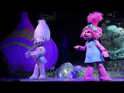 Universal Studios Singapore「Trolls Hug Time Jubilee!」(2025/02/21/16:30)③