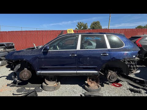 2004 Porsche Cayenne S at Junkyard