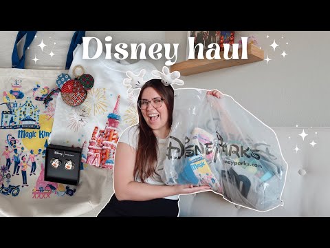 DISNEY HAUL ✨🏰 Disney World haul, new Vera Bradley collection, Disney Store, & other recent finds!