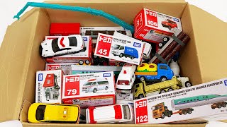 【トミカ】はたらくくるま ミニカーを箱に楽しく収納☆ Enjoy storing Tomica minicars in the box.