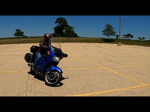 Kawasaki Concours 2 Parking Space U-Turn