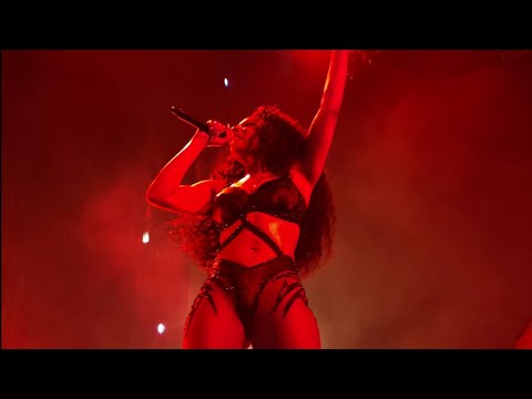 Megan Thee Stallion - Cobra (clip) Hot Girl Summer Tour London July 17, 2024