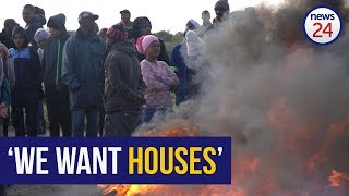 WATCH: Delft residents demand houses | 'I've been on the waiting list for 13 years'