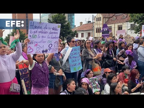 Miles de mujeres salieron a las calles de Colombia, Venezuela y Ecuador para conmemorar el 8M