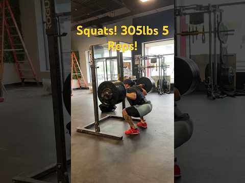 Squats! Start of BackSquat cycle #gym #legdayfeels #gymlife #power #legdayworkout #fitness #leglifts