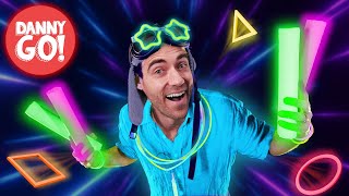 "Glow in the Dark Shapes Dance!"⚡️🟩 🟣 Glow Sticks Brain Break | Danny Go! Songs for Kids