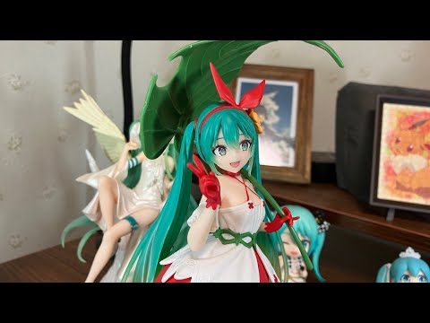 Hatsune Miku Wonderland Prize Figure (Thumbelina ver.)