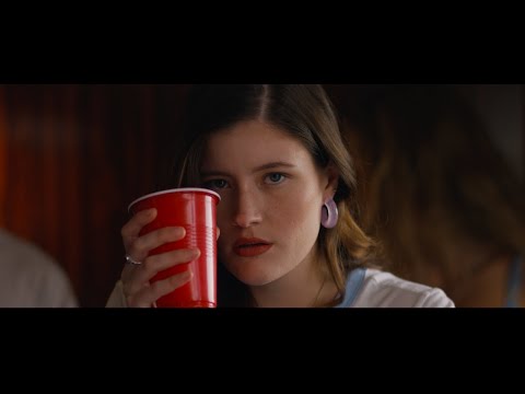 Madeline Juno - Obsolet (Official Video)