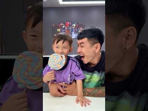 Dad prank baby 😂👦🏻🤡🤪🍼🌈🚀