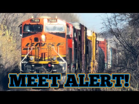 6 TRAINS IN 48 MINUTES( WHOA! ) WITH A WOW LASHUP, MEET, Z TRAIN & MORE!