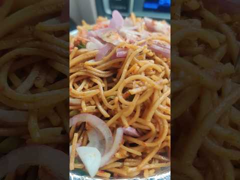 #noodles #food #streetfood #chowmein #foodblogger #foodlover #foodphotography #ghaziabad #foodie