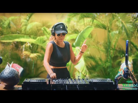 Afro House DJ Set By Amparo | Tulum DJ Academy