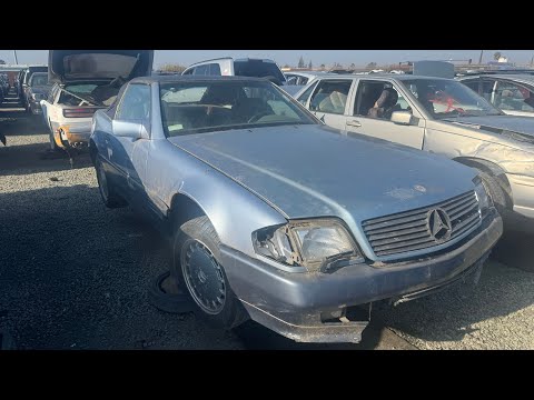 1991 Mercedes-Benz R129 500SL at Junkyard