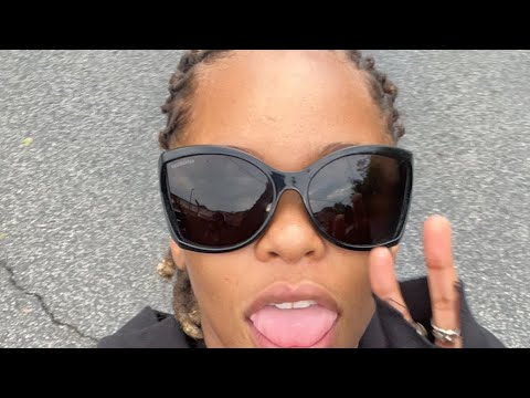 Kodie Shane is going live!