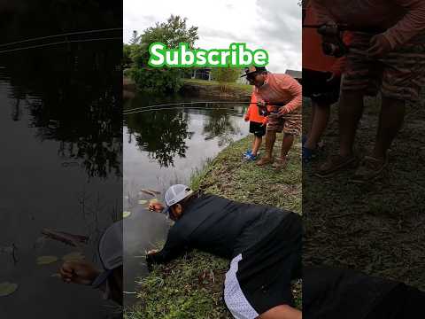 this fish was totally unexpected! #viral #bowfin #freshwater #fishing #florida