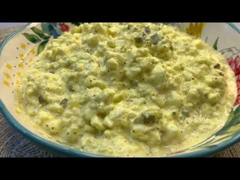 How To Make A Quick And Easy Egg Salad With Few Ingredients