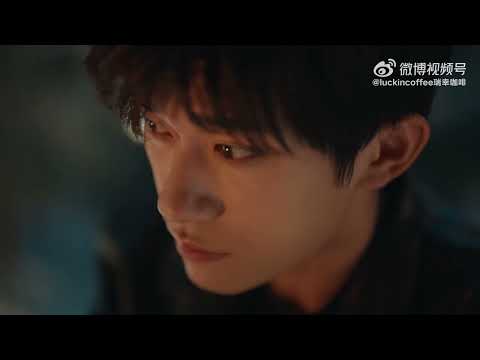 TFBOYS-易烊千玺 瑞幸咖啡一起探索烤椰拿铁的特别点击揭晓▶️