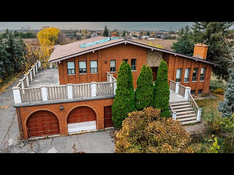 Police RAIDED This ABANDONED 1970's Dream Home l WHAT DID THEY FIND???