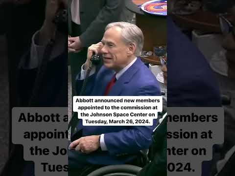 Greg Abbott tells NASA astronaut about Texas’ newest #space commission! 👩‍🚀