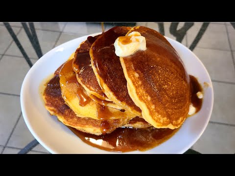 Southern Cornbread Cakes | Hoecakes with honey butter syrup