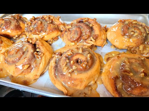 New Orleans Praline Cinnamon Rolls from scratch