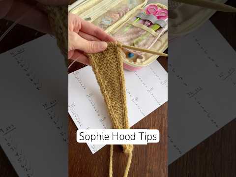 Here are two tips that have helped me keep track of where I am in the Sophie Hood pattern 💛 #knit