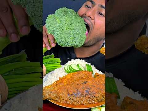 Row Broccoli Eating #asmr #reelsvideo #viralvideo #shortvideo #shorts #food #viralshort #eating