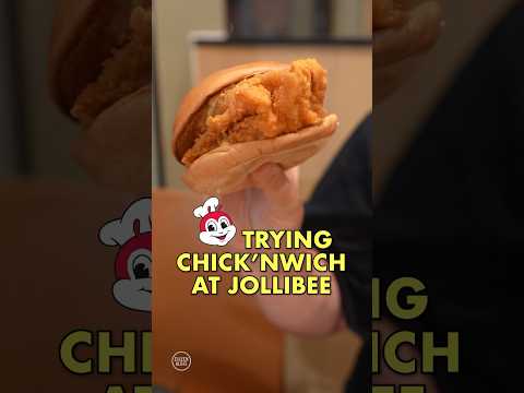 Trying the Chick’nwich Sandwich at Jollibee 🐔