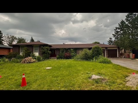 Mysterious Retired Couple’s ABANDONED Dream Home With a Tragic And Sad Past