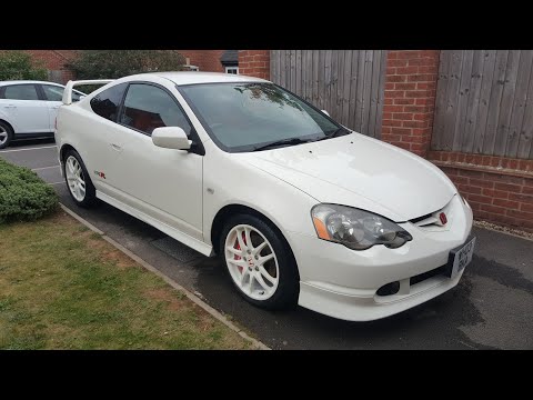 My Honda Integra DC5 Walkaround + Cold start