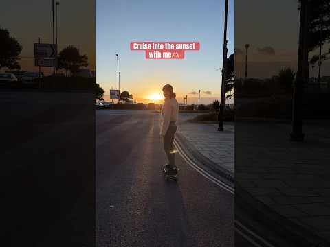 Skateboard with me 🫶🏻🛹 #skateboarding #sunsetview