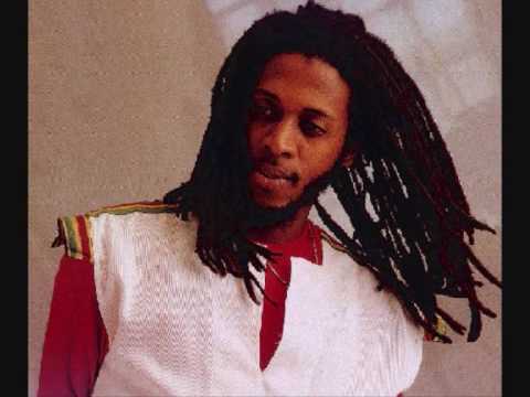 Ini Kamoze - Here Comes the Hot Stepper