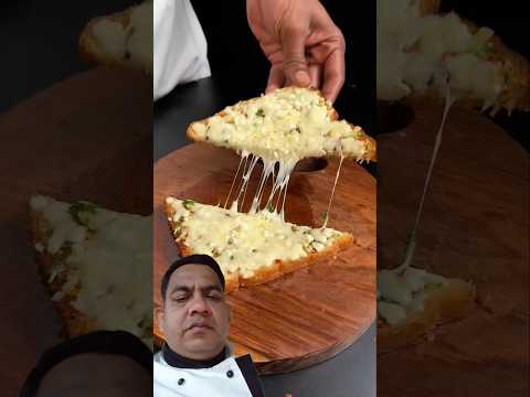 Cheese garlic bread home made #cheesegarlicbread #food #cheesygarlicbread #viralvideoviralvideo