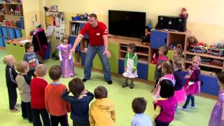 How to teach Kids  | from a Prague kindergarten, part 1 | English for Children