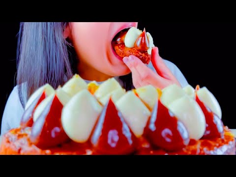 ASMR Chocolate Caramel Cream Cake Eating Vlog| Mukbang 초콜릿 캐러멜 크림 케이크 먹기 @ASMeRiEats