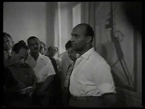 23/09/1956 egypt suez crisis egyptian pilots cross ships across the canal