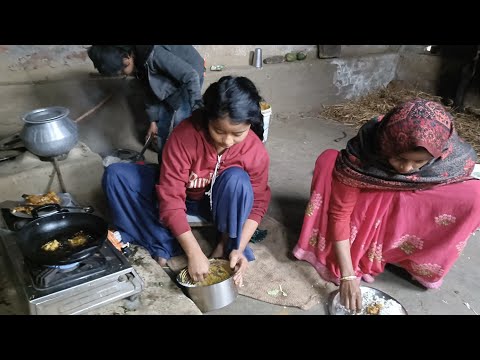 आज खाना में साग चावल और बंधा गोभी का कचरी बनाए हैं  || kajal new | vlogs video || village lifestyle