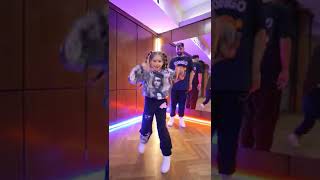 No creeras lo que hizo esta niña de 7 años con el trend de Envolver - Anitta 🤯