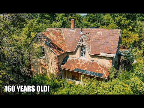 What Happened Here? Exploring a CREEPY 1860's Victorian Farmhouse ABANDONED Deep In The Woods!